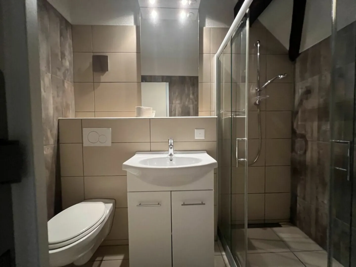 Extravagant Loft - Photo 12 of 13