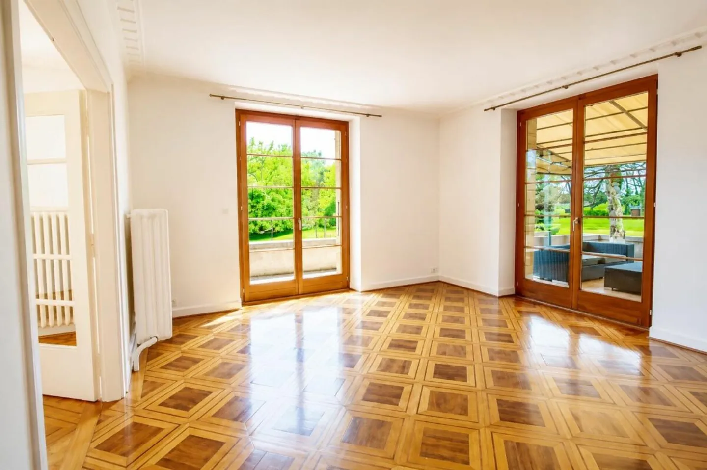 Charming Sale: 5-room Apartment in Plan-les-Ouates - Photo 10 of 13