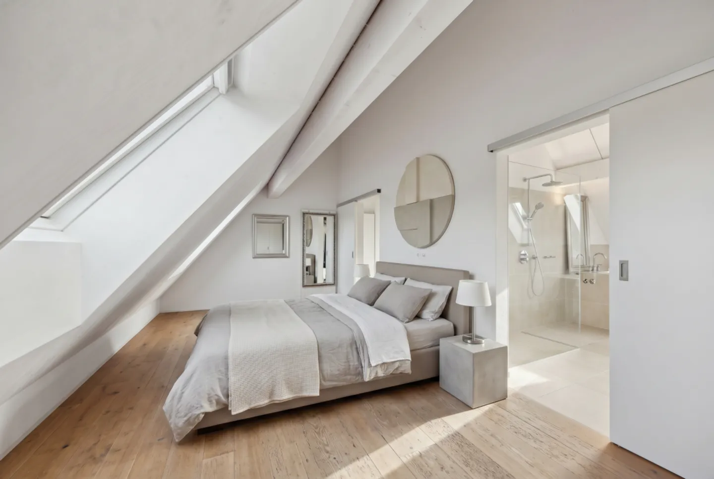 Fattoria elegante con due unità abitative a Kölliken - Foto 1 di 9