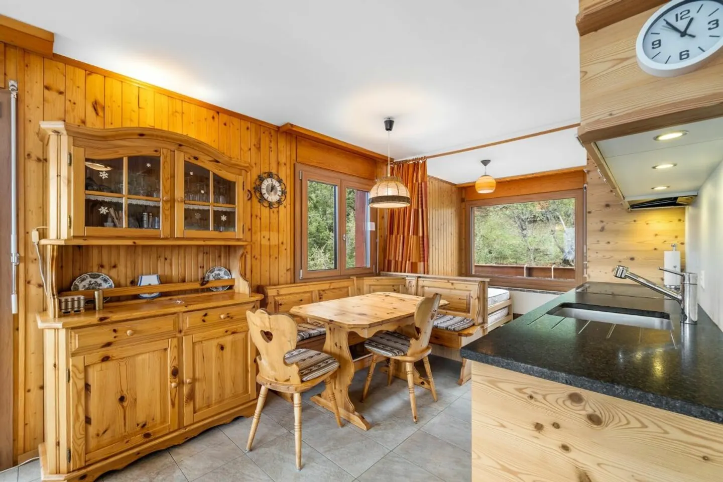 2.5-room apartment close to the ski lifts - Photo 5 of 13