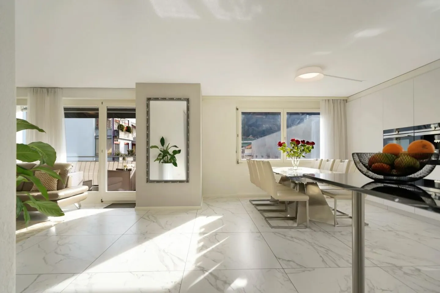 Renovated 4.5-room apartment in a central location in Flamatt - Photo 1 of 13