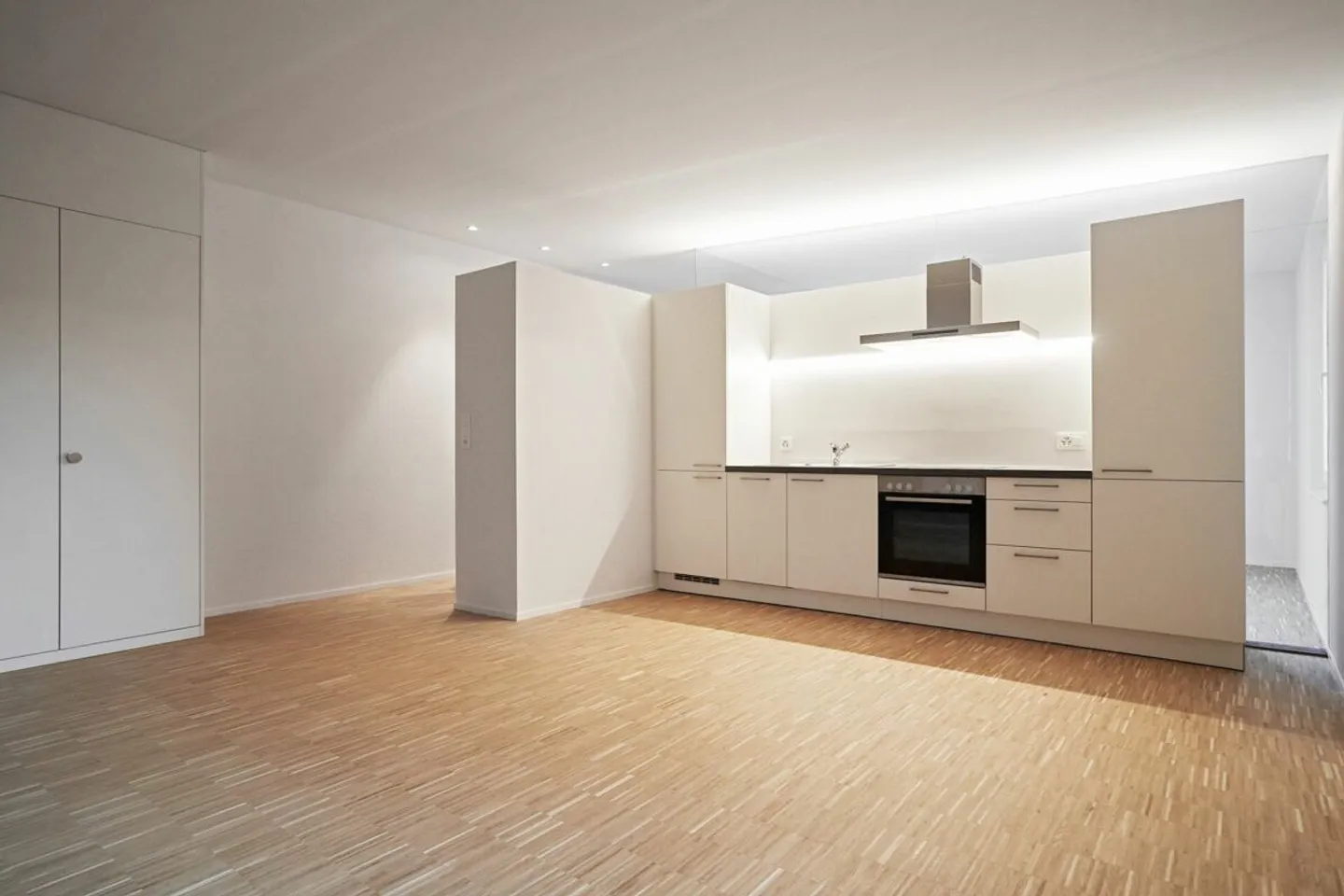 Loft apartment in a central location - Photo 3 of 9