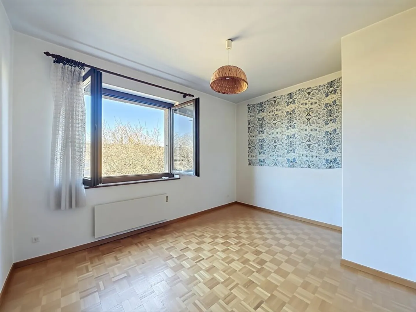 Villa am Ufer des Jouxsees - Foto 12 von 13