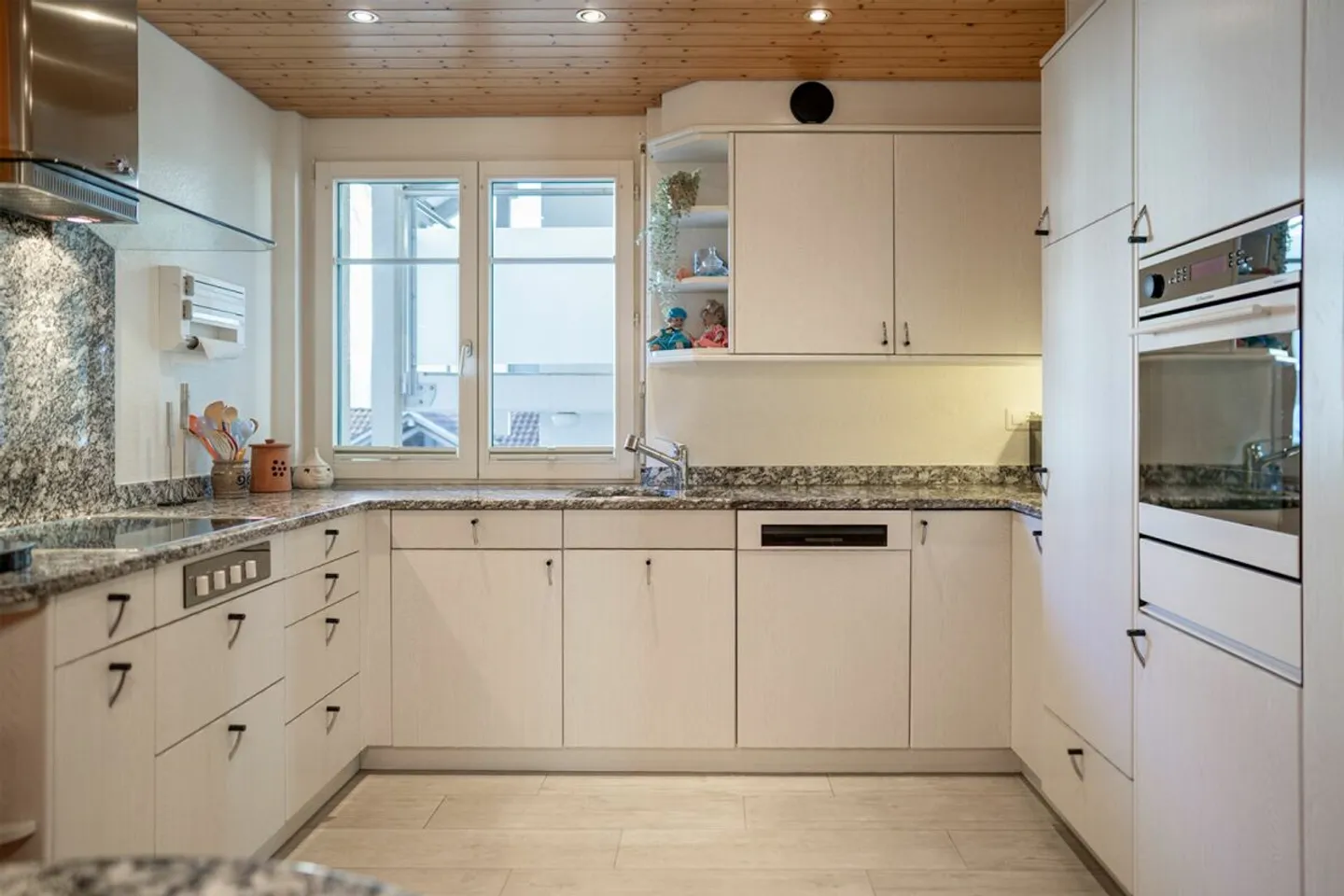 Cozy 4.5 Room Apartment in Hinwil - Photo 5 of 13