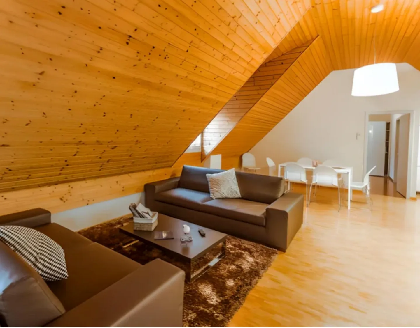 2.5 rooms in the city center of Neuchâtel - Photo 5 of 6