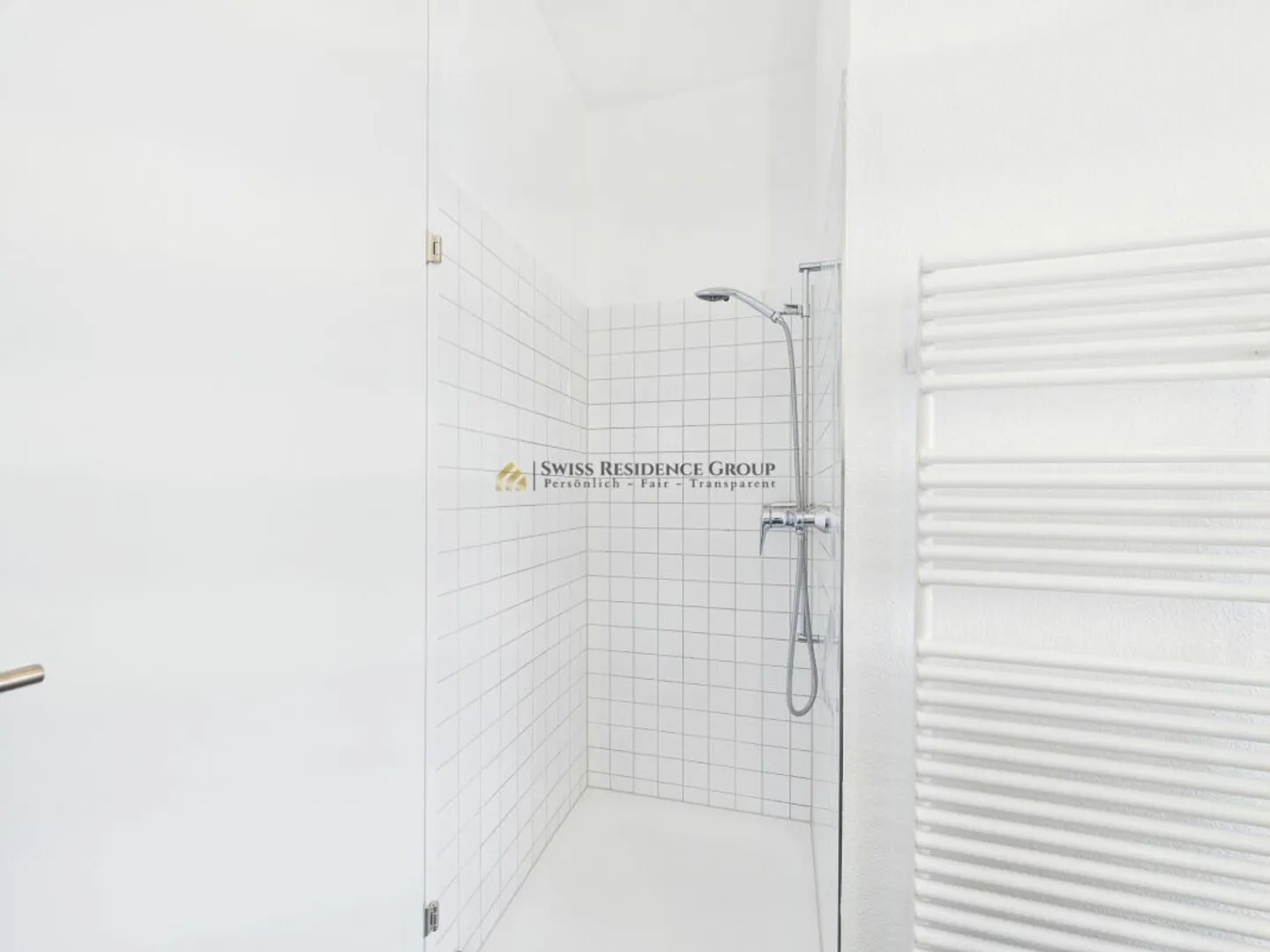 Lichtdurchfluteter, grosszügiger Wohntraum mit Aussicht - Photo 10 of 13