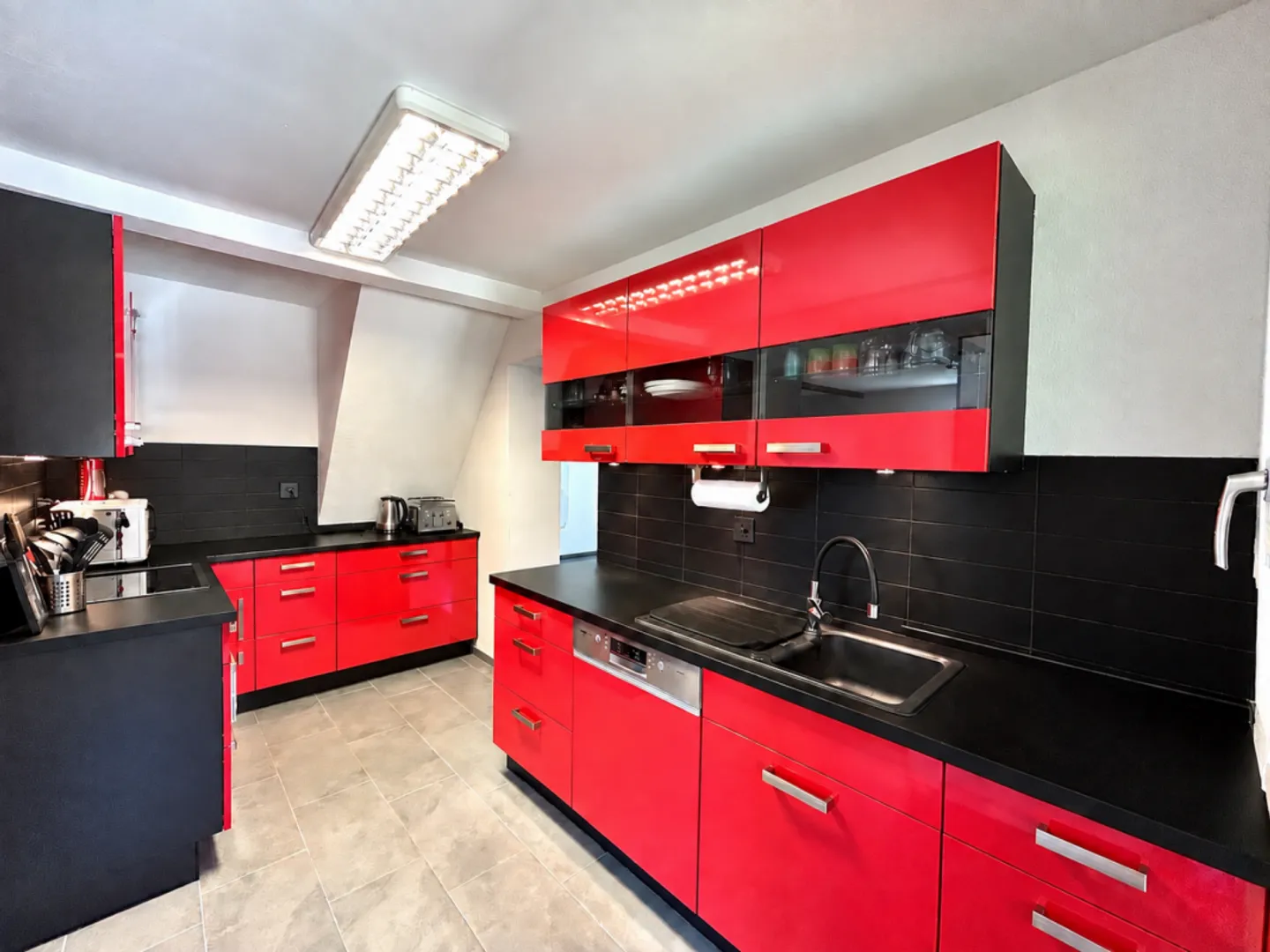 Completely renovated 4.5-room maisonette apartment with mountain view! - Photo 6 of 11