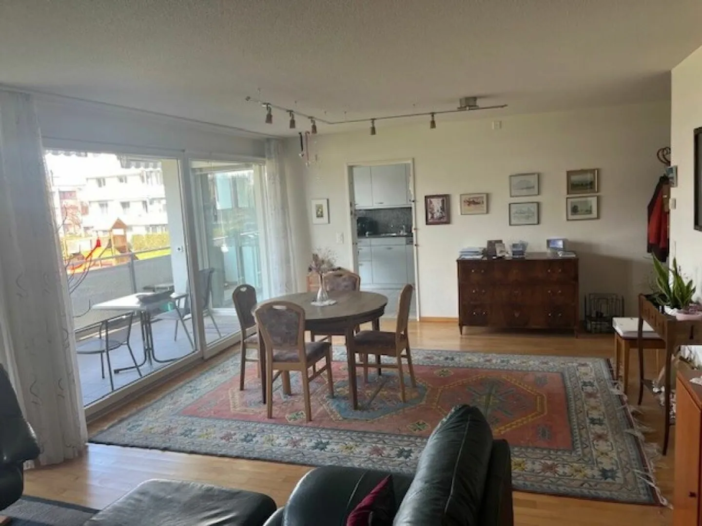 Attraktive 4.5-Zimmer-Wohnung im 1. OG in Rotkreuz - Photo 11 of 13