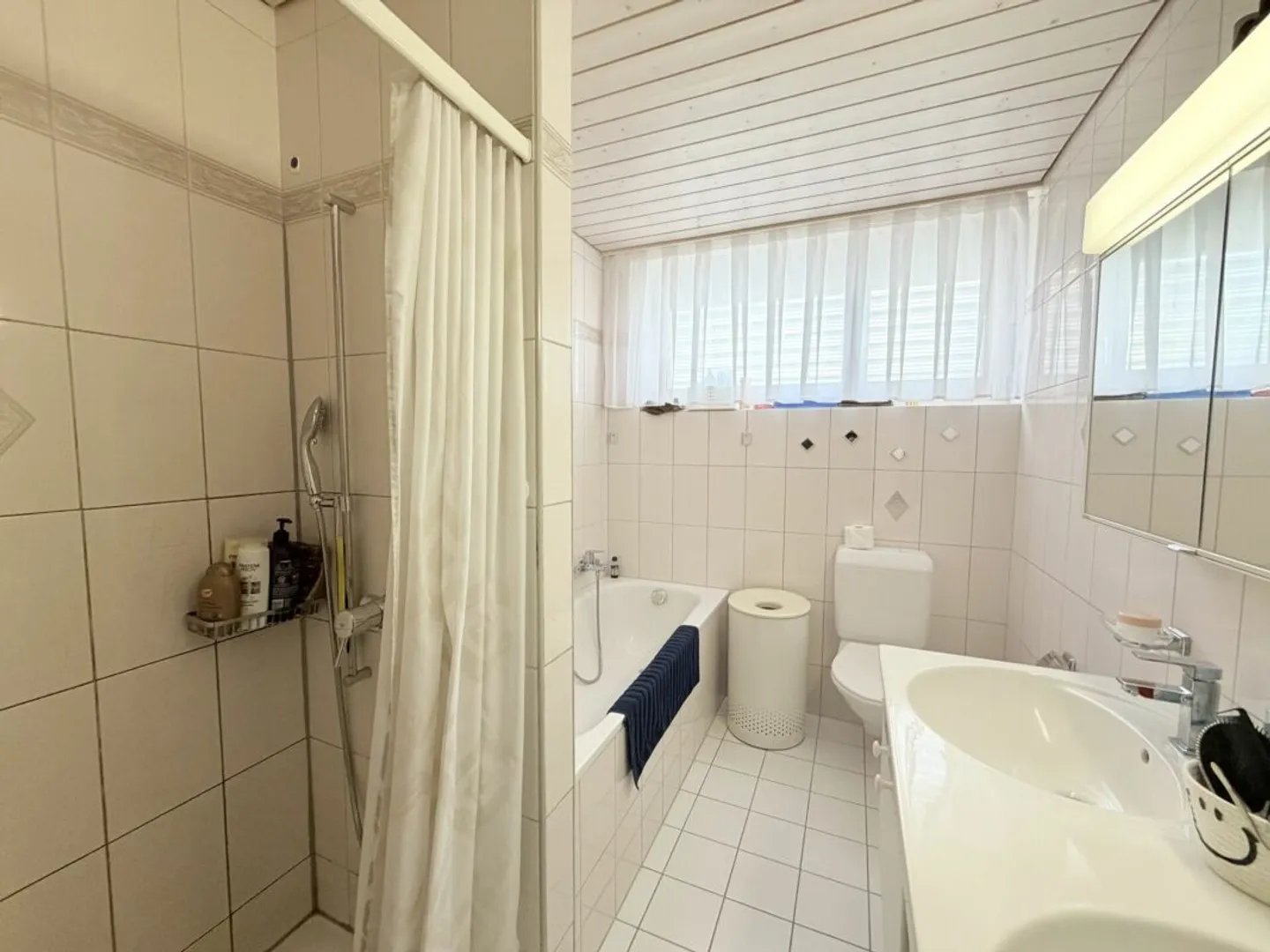 La tua nuova casa: casa bifamiliare di 6,5 stanze con giardino d'inverno - Foto 11 di 13