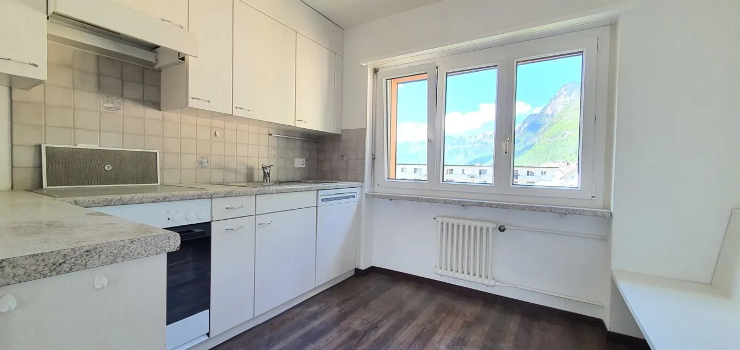 preiswerte 4.0-Zimmerwohnung mit Balkon in ruhiger Lage - Foto 5 von 8