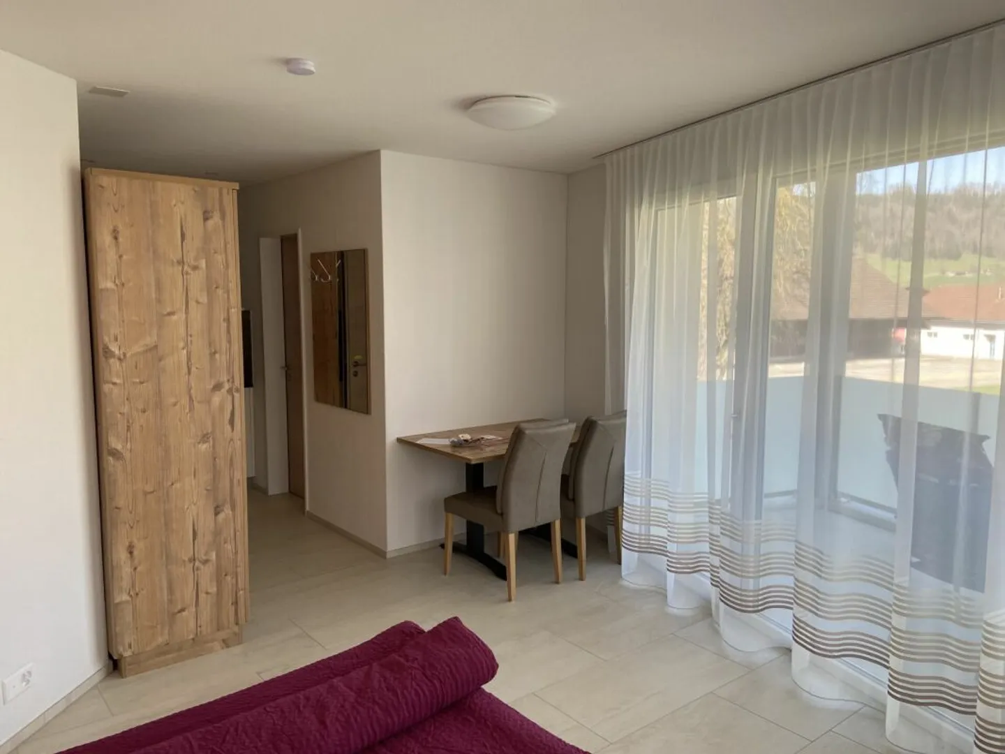 Furnished 2.5-room apartment without electricity costs - Photo 1 of 5
