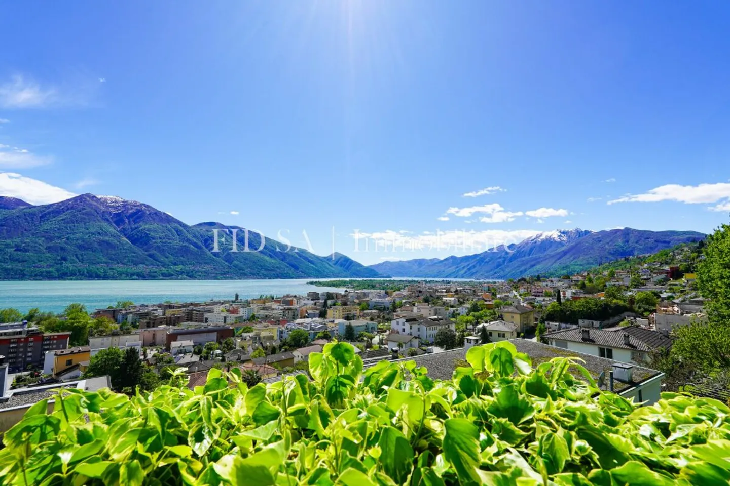 MINUSIO - Maison bifamiliale spacieuse avec un grand potentiel et une vue magnifique - Photo 12 sur 12