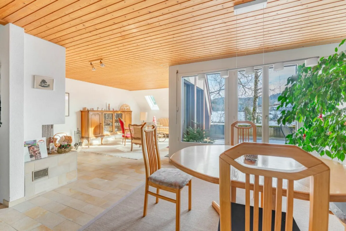 Quiet - well-kept - spacious - 5.5-room terraced house - Photo 2 of 13