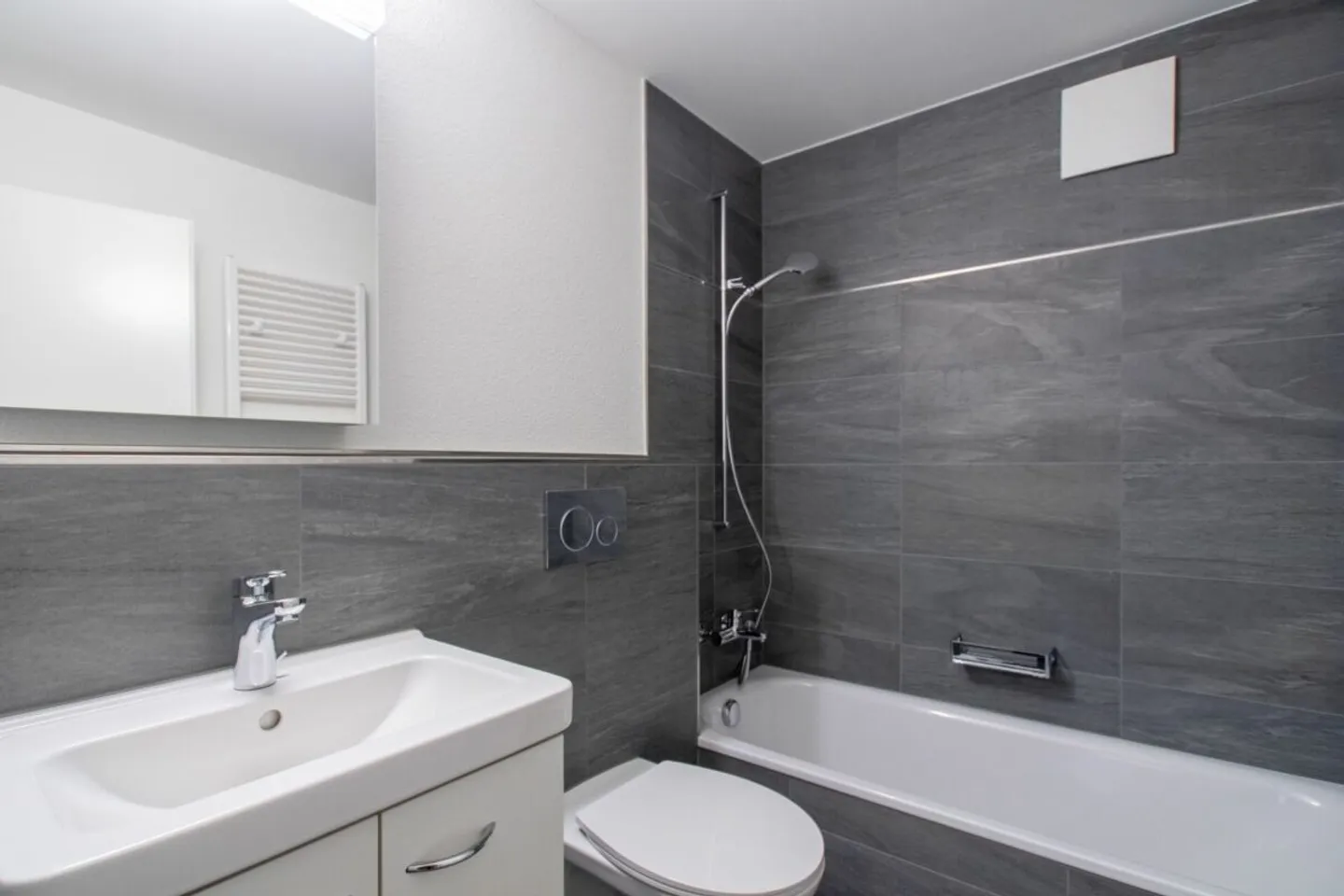 Attractive 4.5-room apartment in a sunny location with a separate office - Photo 9 of 12