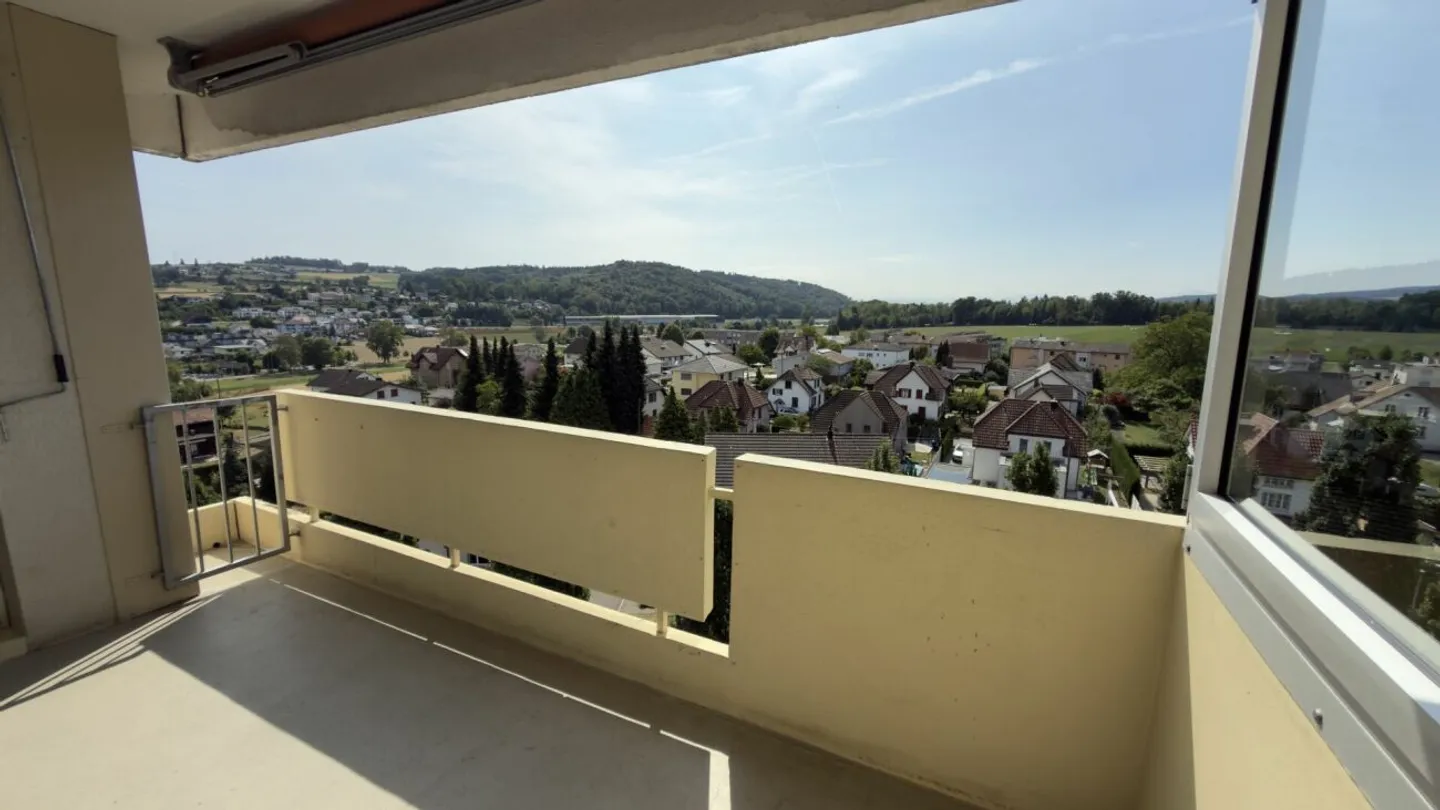 Schöne Aussichten! Helle und gemütliche Wohnung im 7. OG mit toller Bergsicht! - Foto 5 von 13