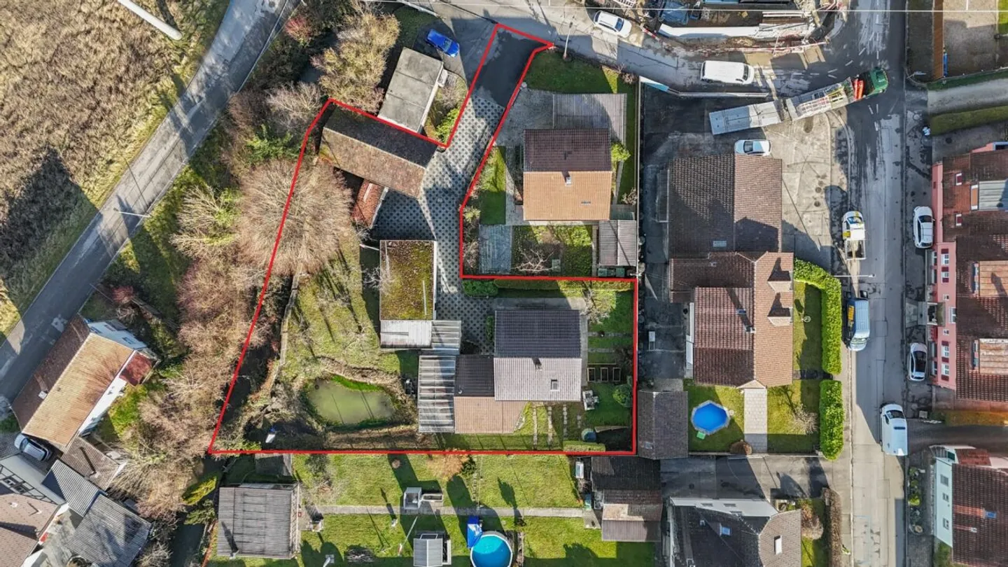 Your retreat with conservatory, pond and versatile outbuilding - Photo 1 of 13