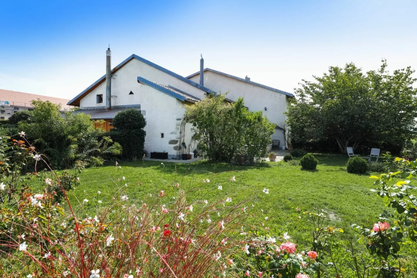 Charmante Landvilla mit Garten an den Weinbergen von Jussy - Foto 13 von 13