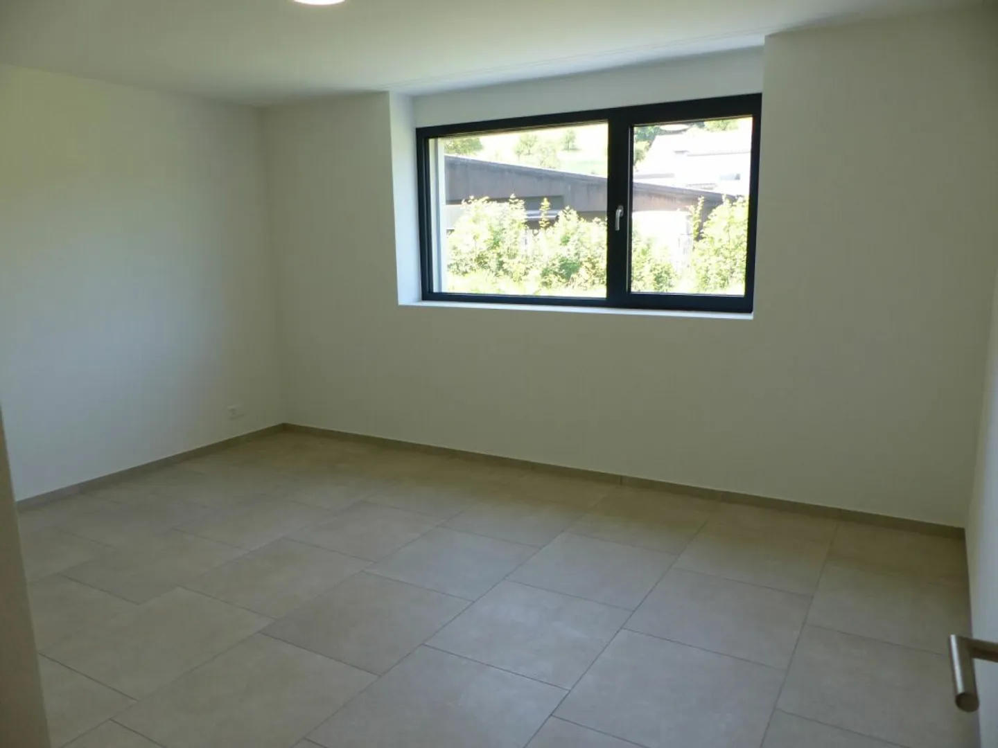 ATTRACTIVE 5.5 Room Semi-Detached House FOR RENT / NEW BUILDING - Photo 12 of 13