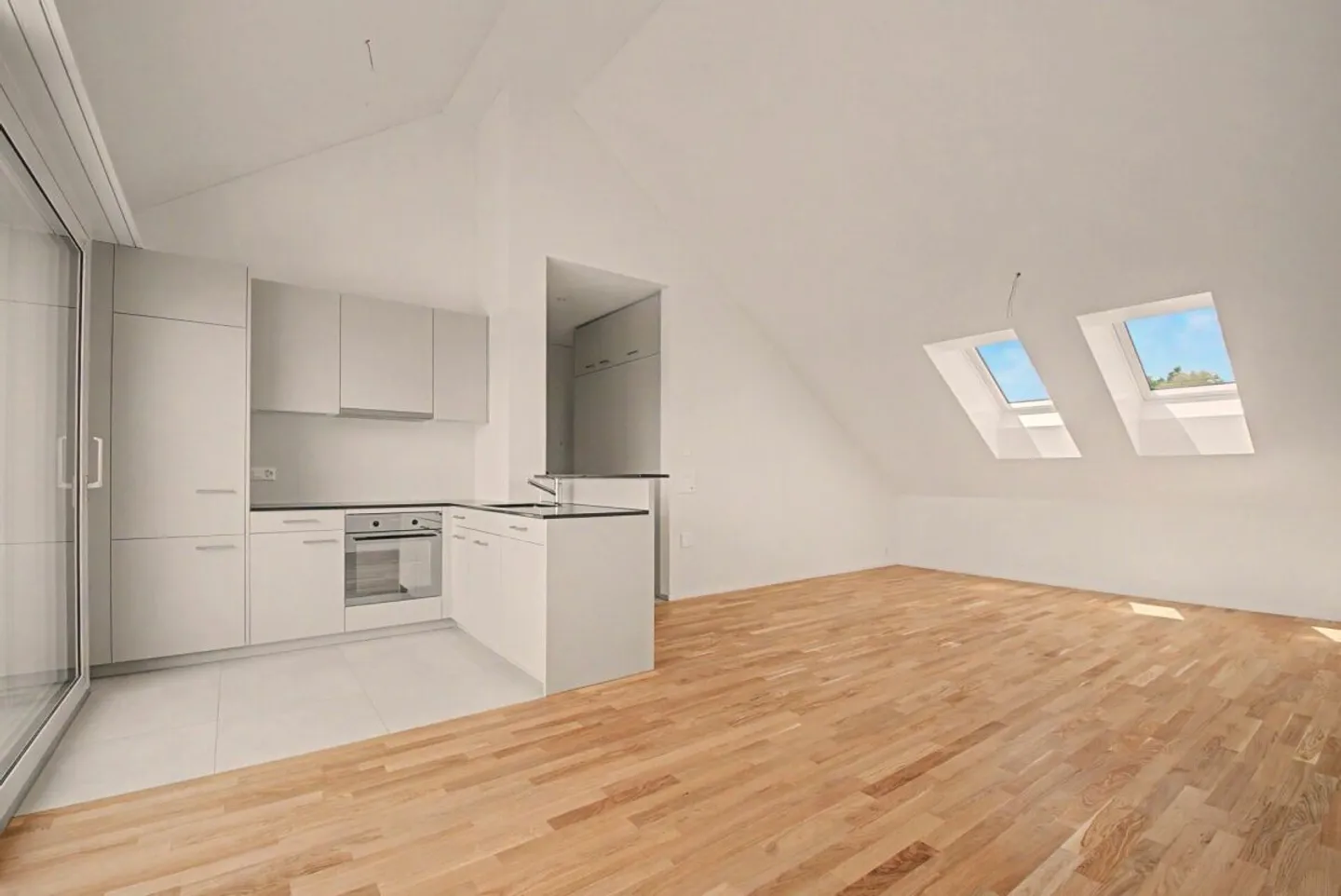 Appartements en attique de 2,5 pièces avec vue sur le lac ! - Photo 1 sur 11