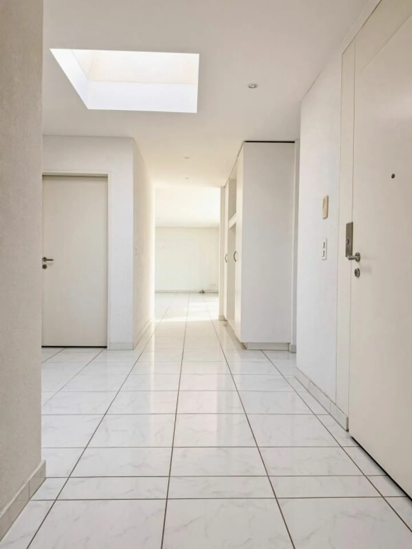 Exklusive 5.5-Zimmer-Attikawohnung mit Wintergarten und Sauna in Seenähe - Foto 4 di 13