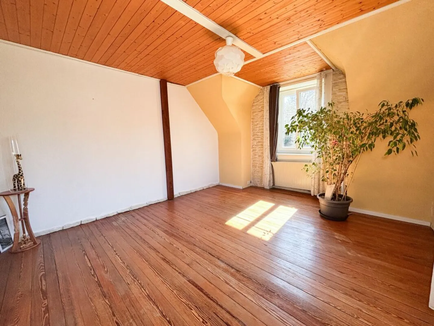 Charmante 3.5-Zimmer-Wohnung in ruhiger Lage - Foto 2 von 13