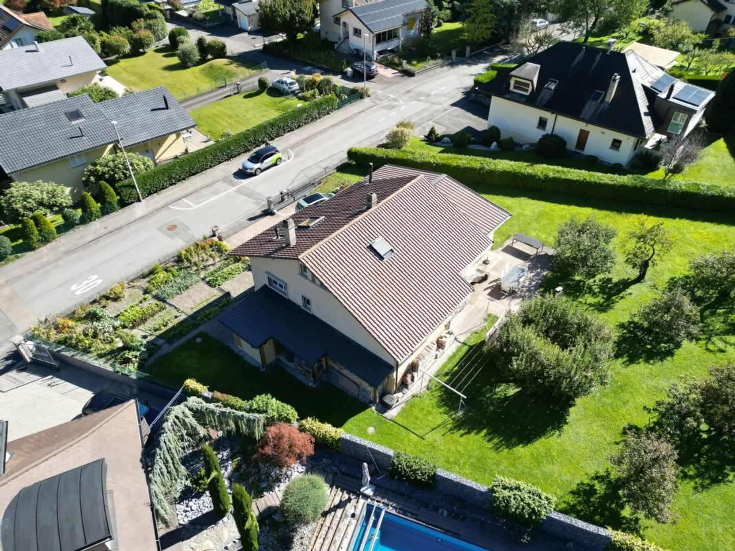 Individual Villa with 5.5 Rooms in Vouvry with Land of 1310 m² - Photo 5 of 13
