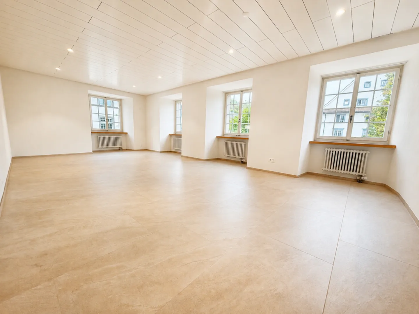 Spacious 5.5-room maisonette with 177 m² and two balconies - Photo 13 of 13