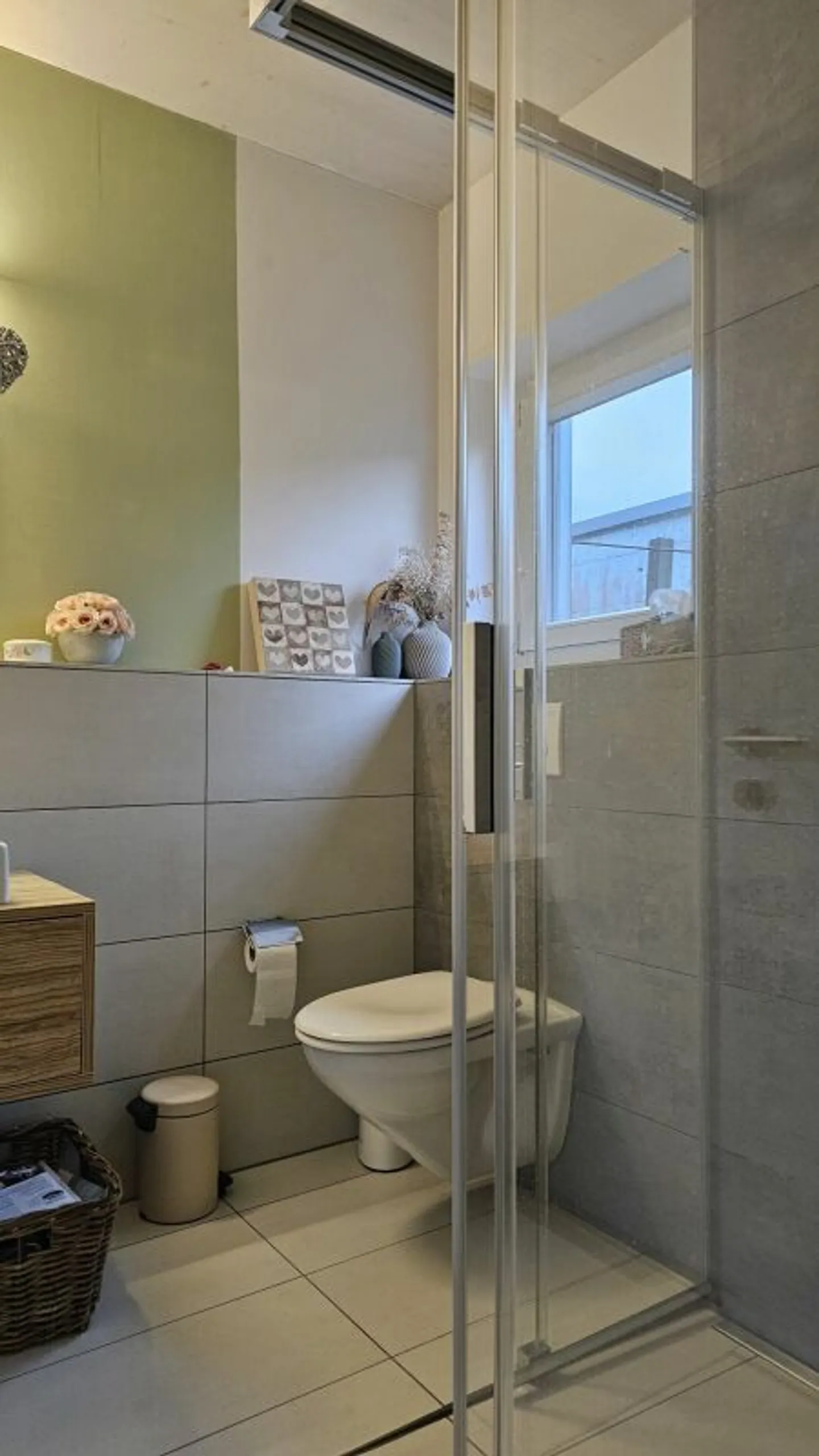 Familial et dans un endroit calme à côté d'Aarau Grande maison individuelle (double) dans le calme d'Aarauerfeld à Suhr - Photo 4 sur 13