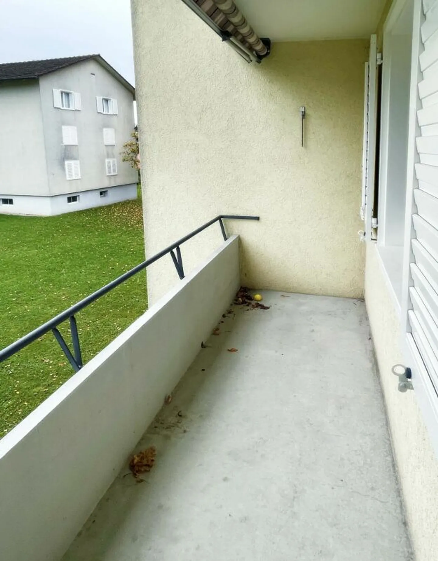 Helle Wohnung mit gut besonntem Balkon - Photo 2 sur 10
