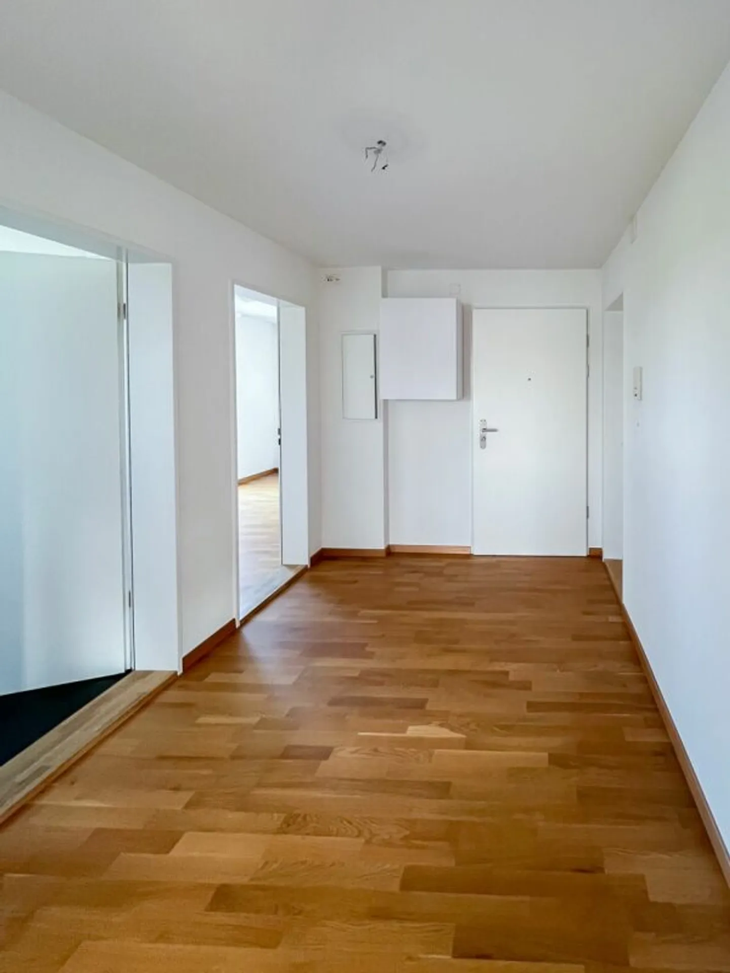 Bright apartment in the green with a large balcony - Photo 10 of 13
