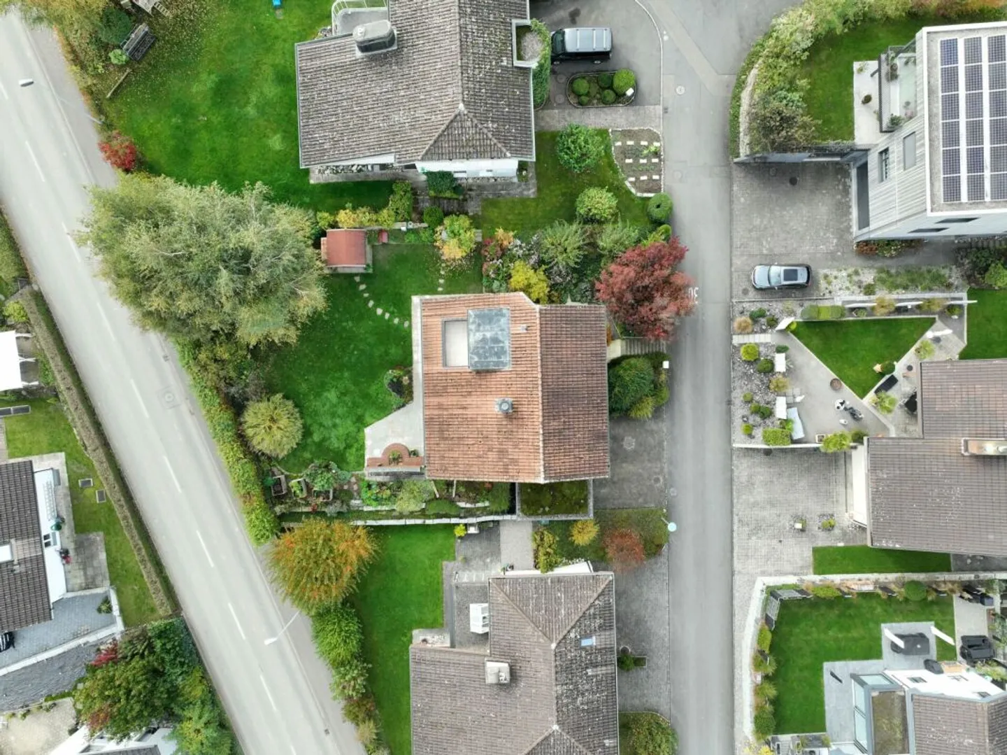 Casa unifamiliare con un giardino incantevole - Foto 8 di 10