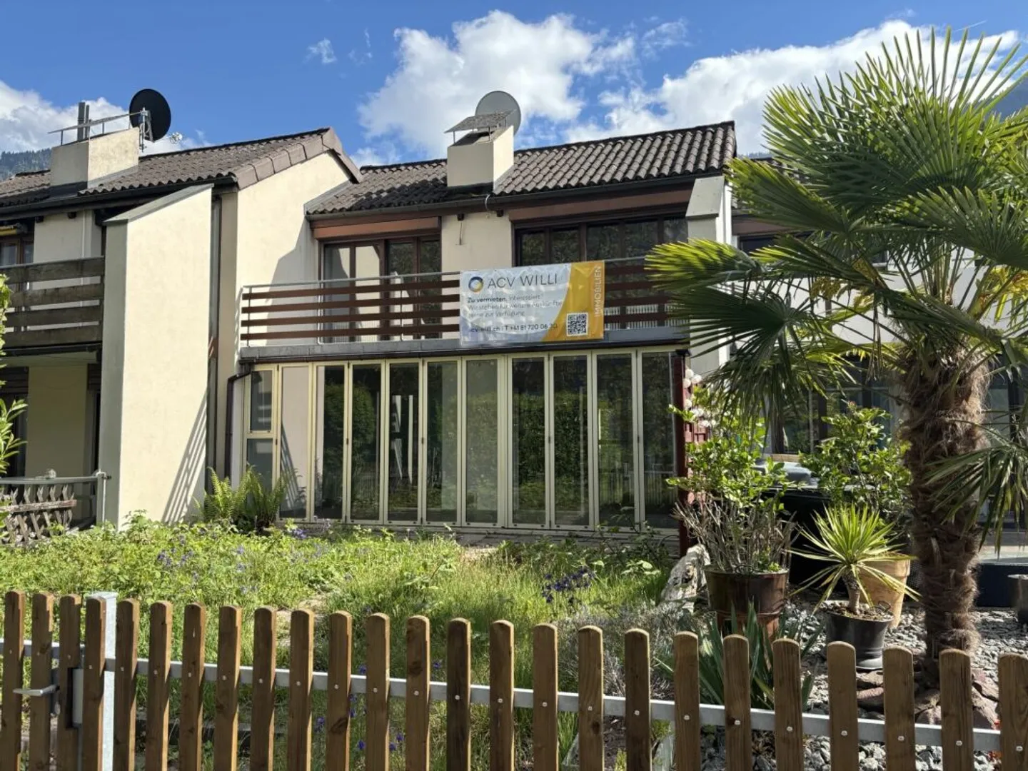 Esclusiva casa a schiera di 5,5 stanze direttamente al lago - Foto 1 di 13