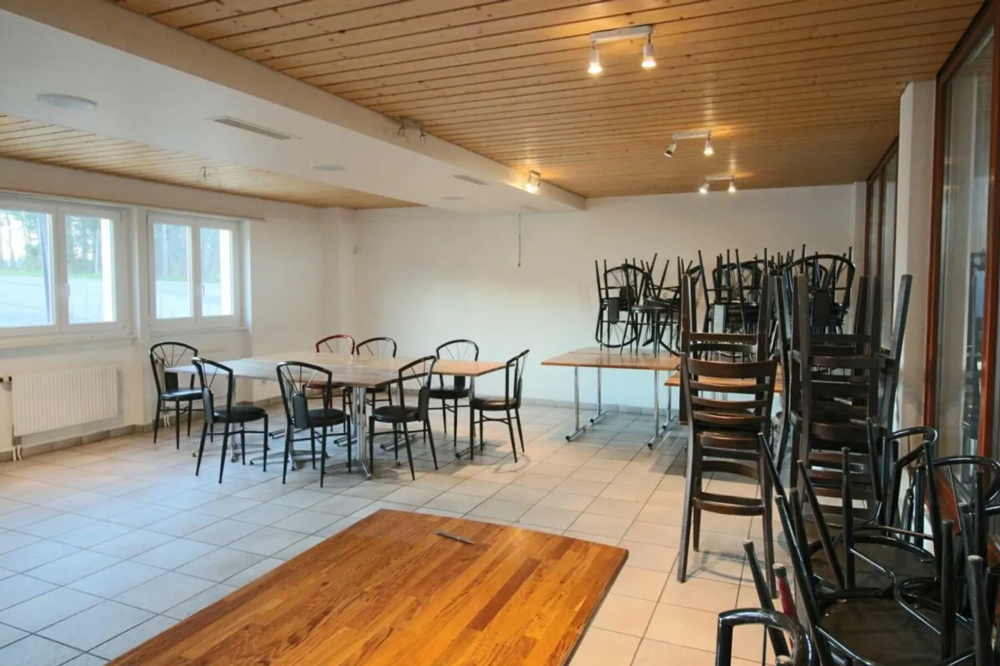 Restaurant 112 m2 in Saignelégier - Photo 3 of 5