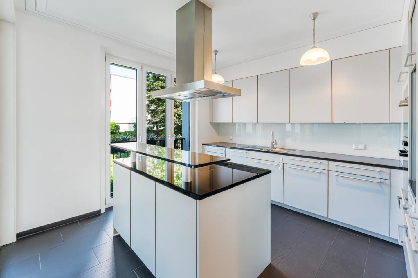 Tivoli Residence Lucerne - the residential jewel on Lake Lucerne - Photo 4 of 13