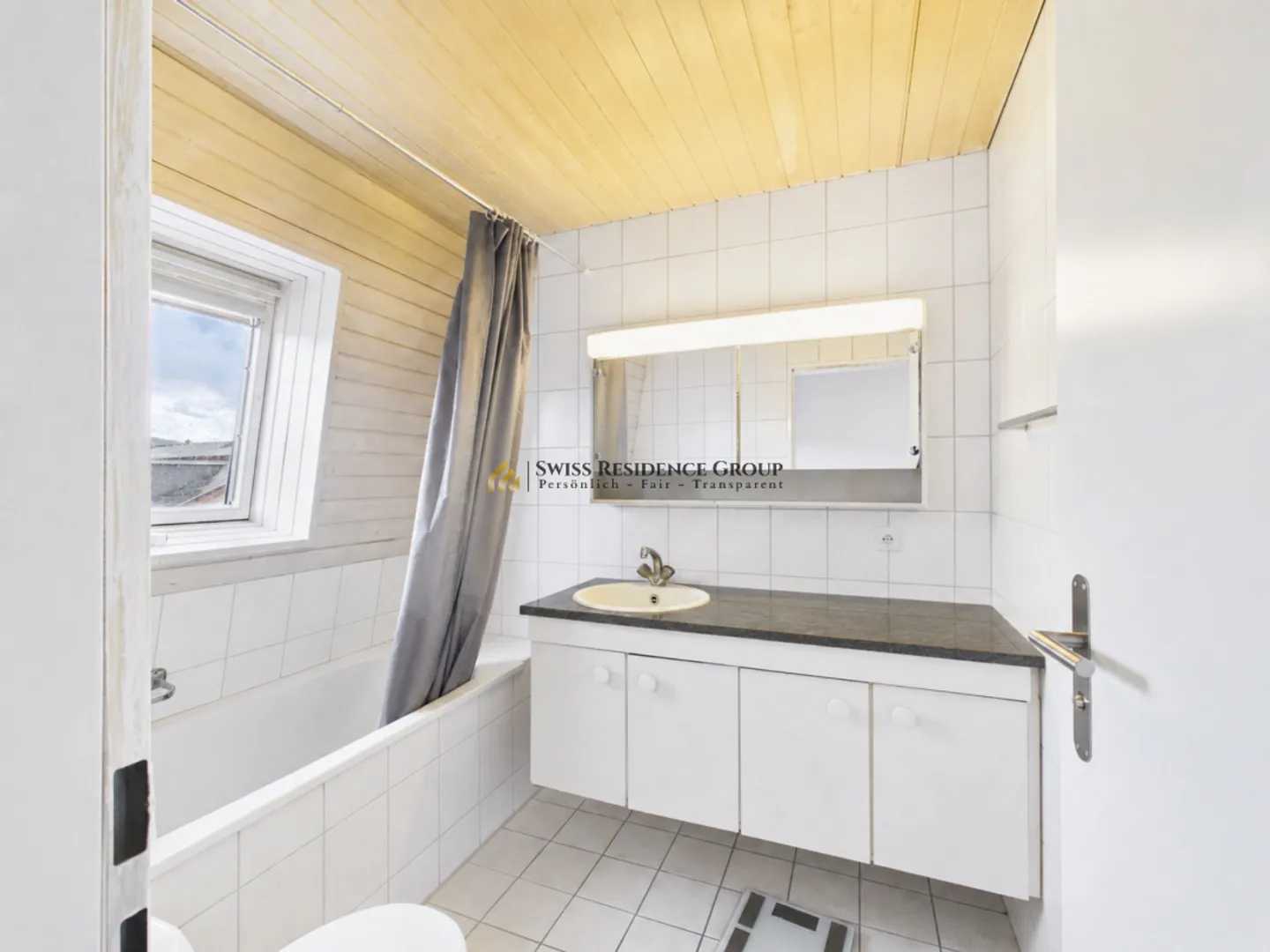 Renovated with fireplace and sun terrace in Dulliken - Photo 8 of 13