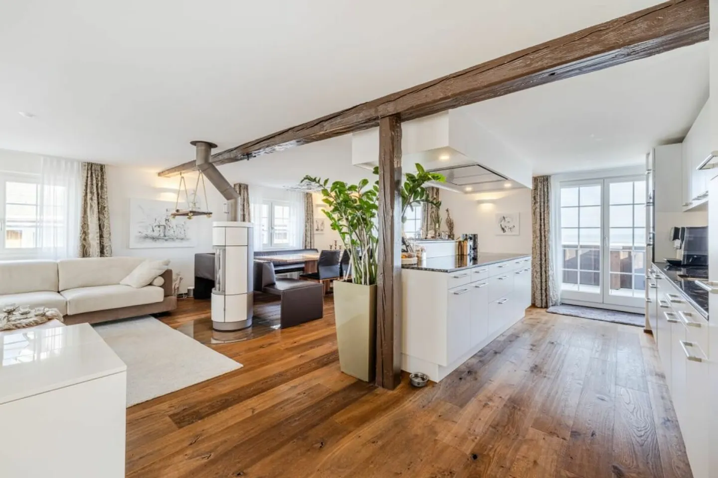 Historical Charm and Exclusive Living Comfort with Lake View, Apartment and Office in Horn - Photo 3 of 12