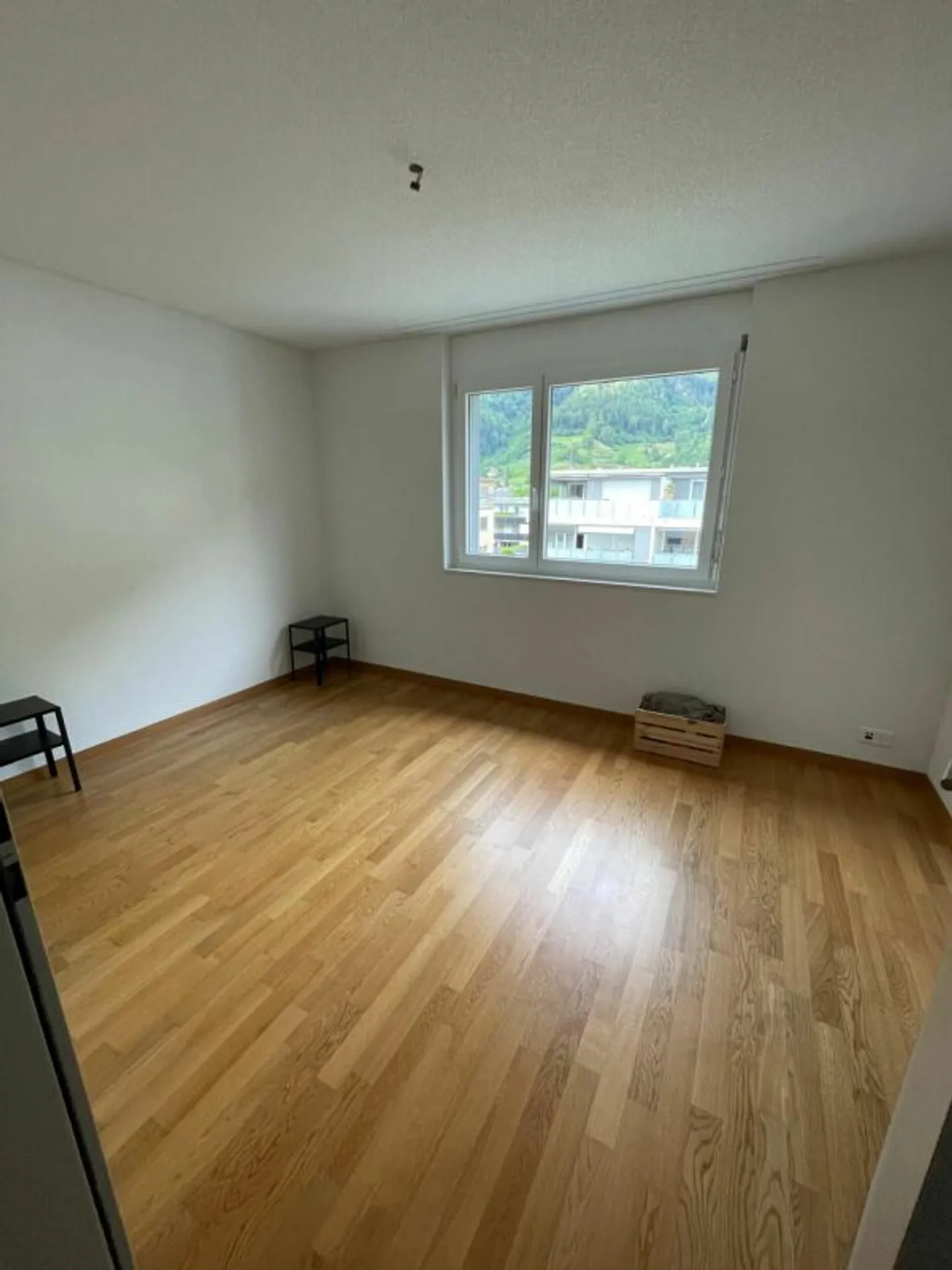 Appartement en attique ensoleillé avec grande terrasse - Photo 8 sur 10