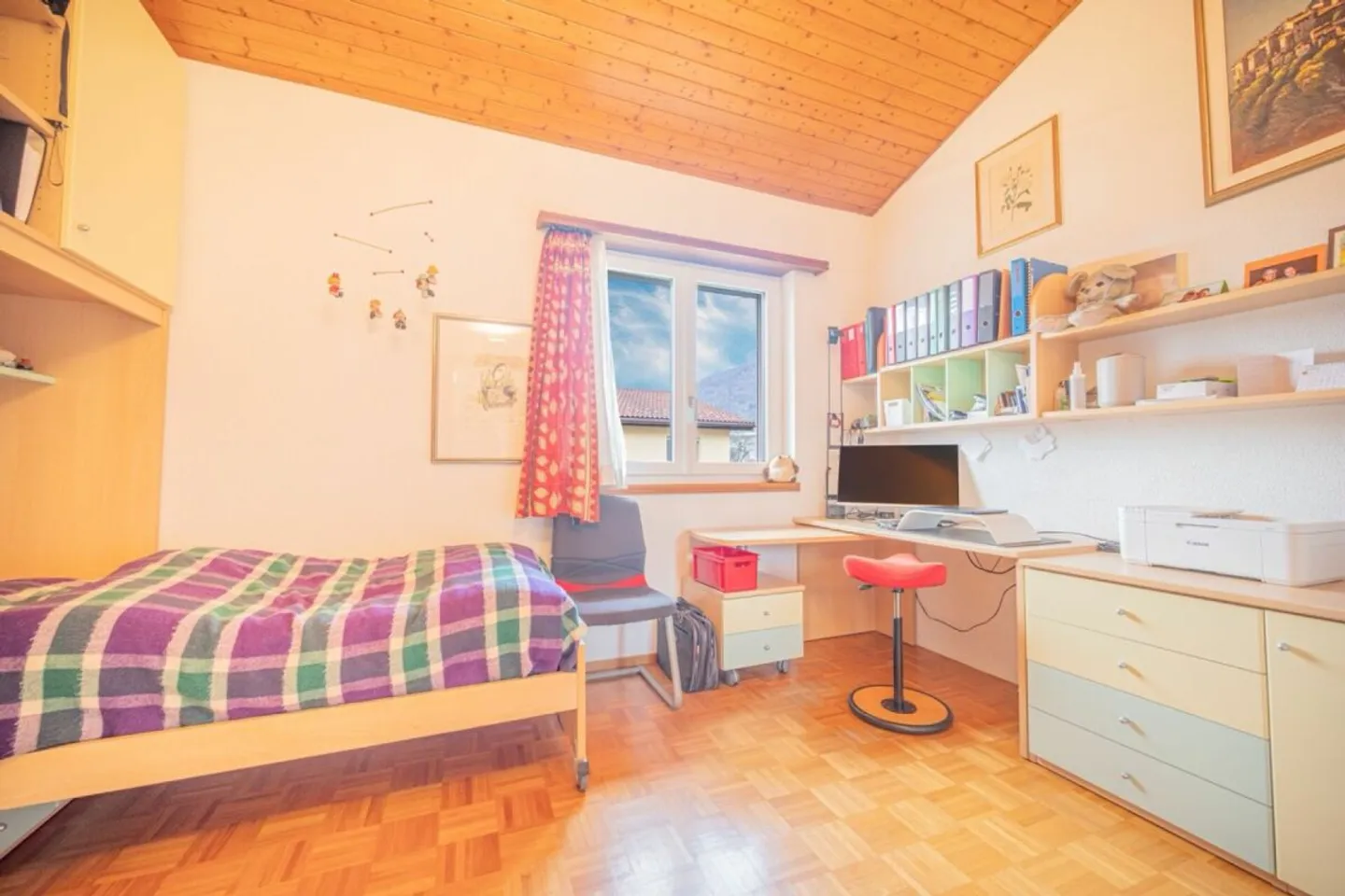 Beautiful house with garden, immersed in the tranquility of Cagiallo - Photo 12 of 13