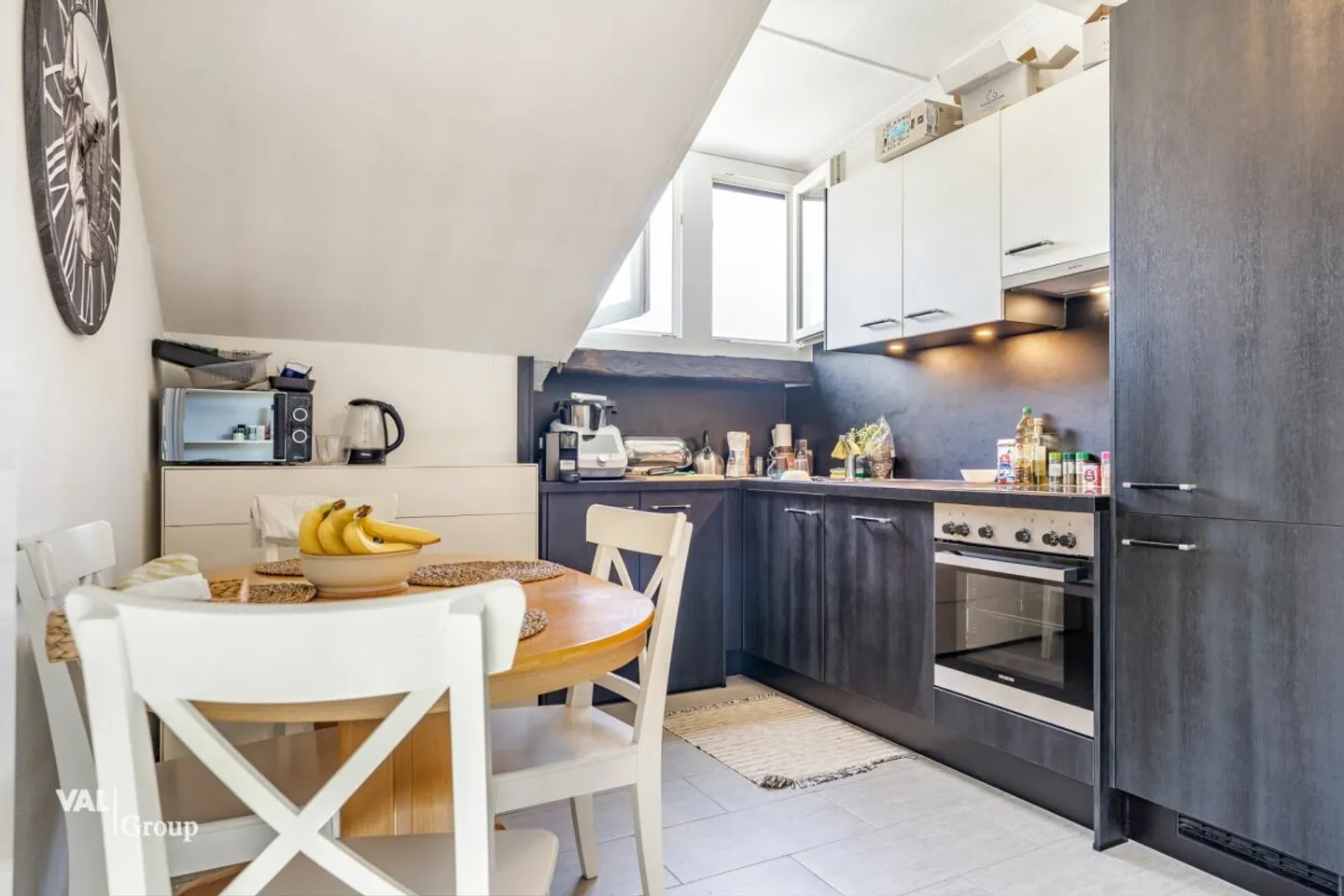 Appartement Charmant en Centre-Ville - Photo 2 sur 7