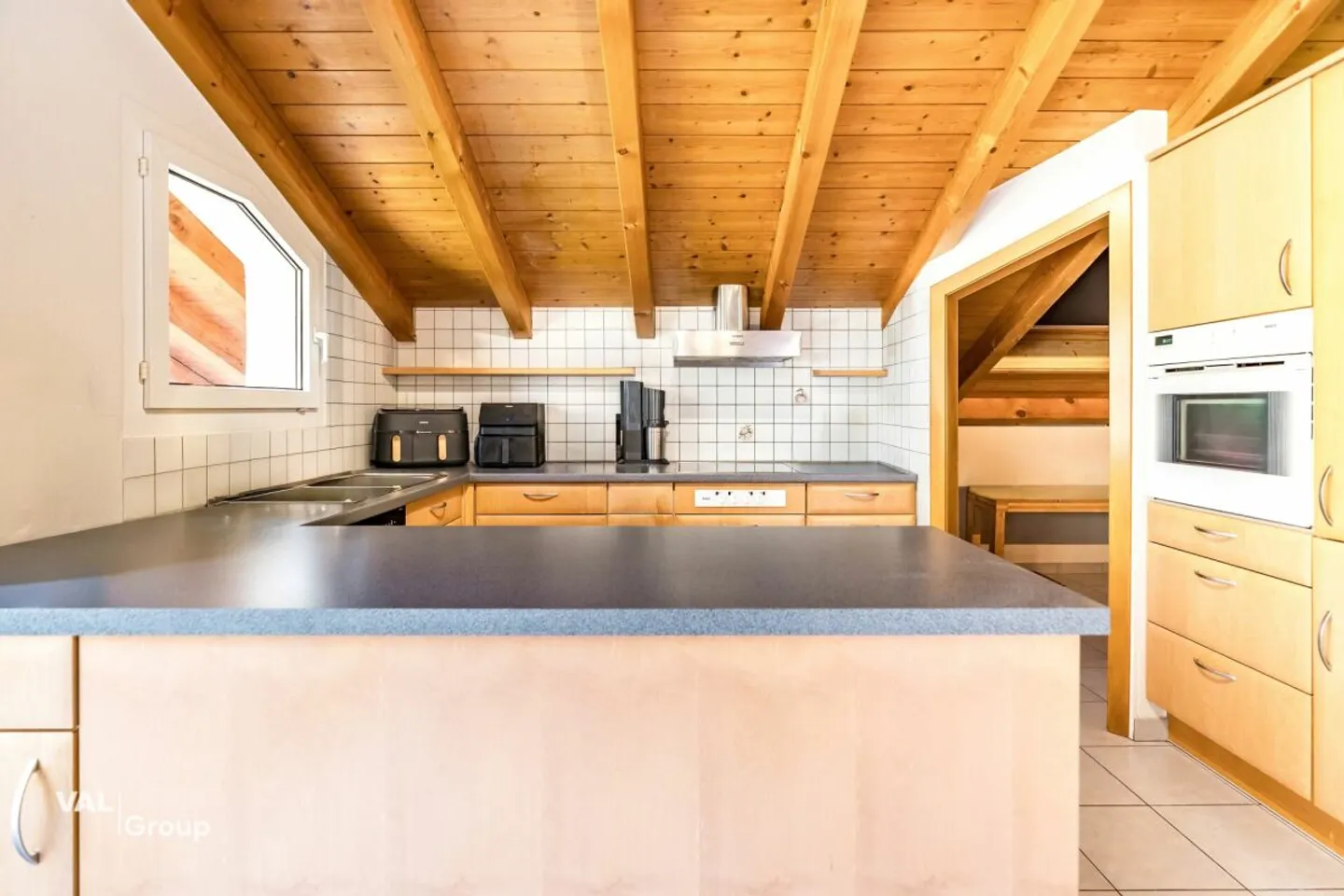 4.5 Zimmer-Dachwohnung mit Ausblick - Foto 1 von 12