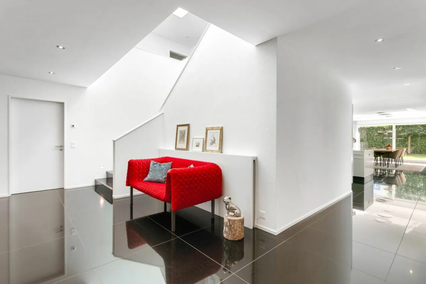 Villa de Luxe Moderne avec Grande Garage Souterrain - Photo 6 sur 13