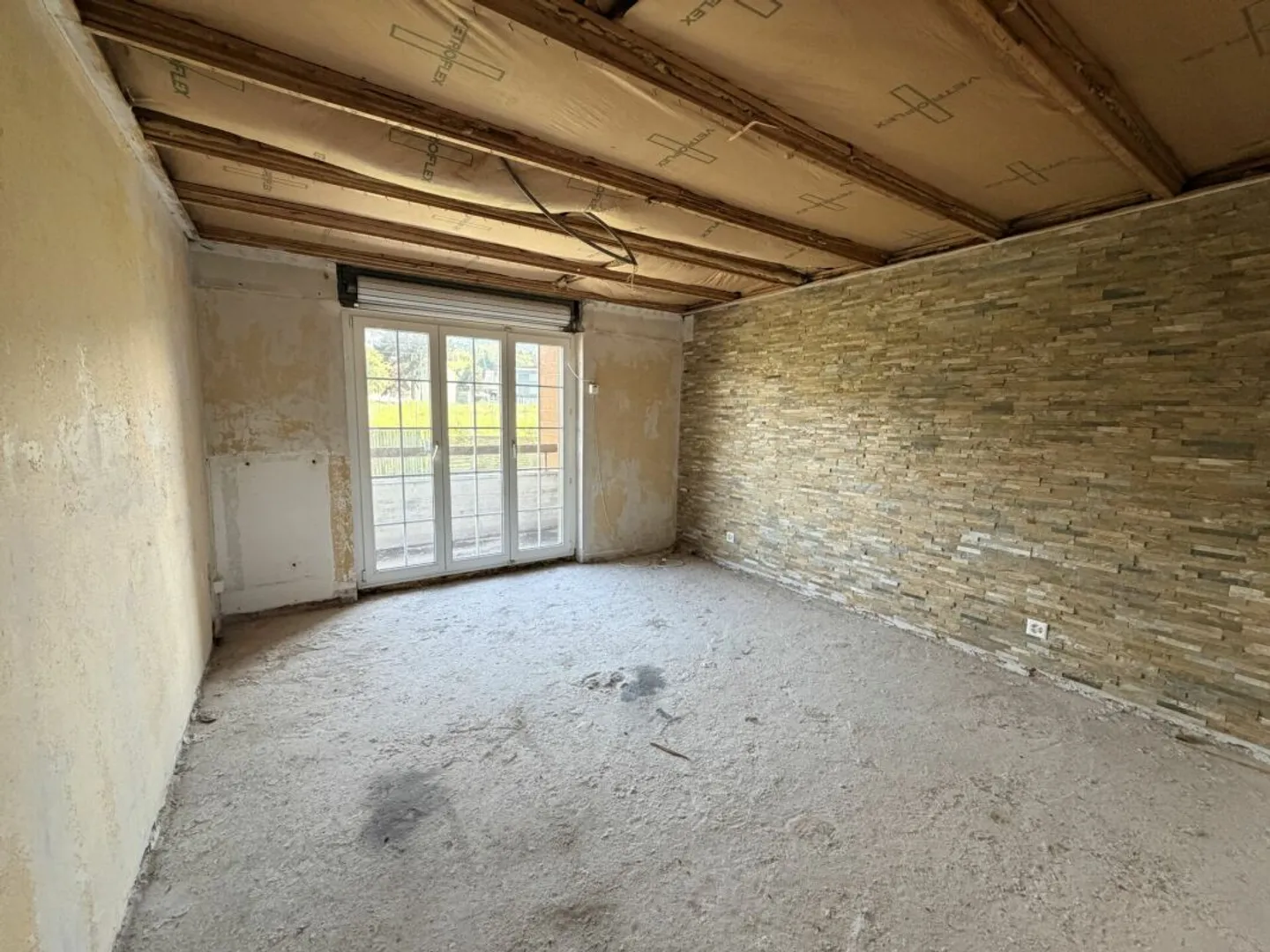 5.5 Room House with Potential - Photo 13 of 13