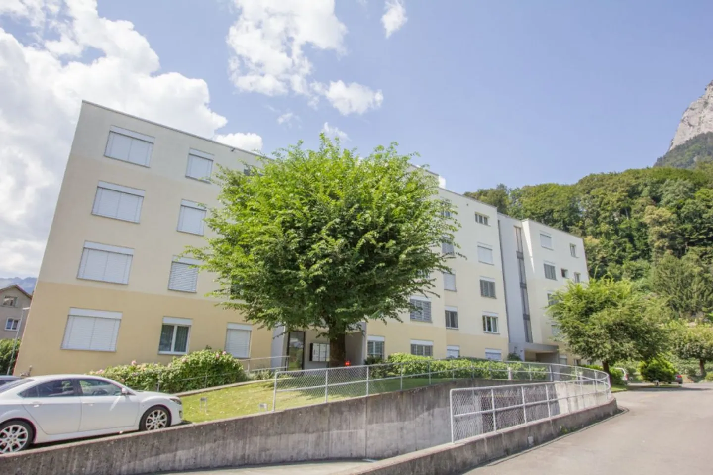 Appartement spacieux dans un emplacement ensoleillé - Photo 2 sur 13