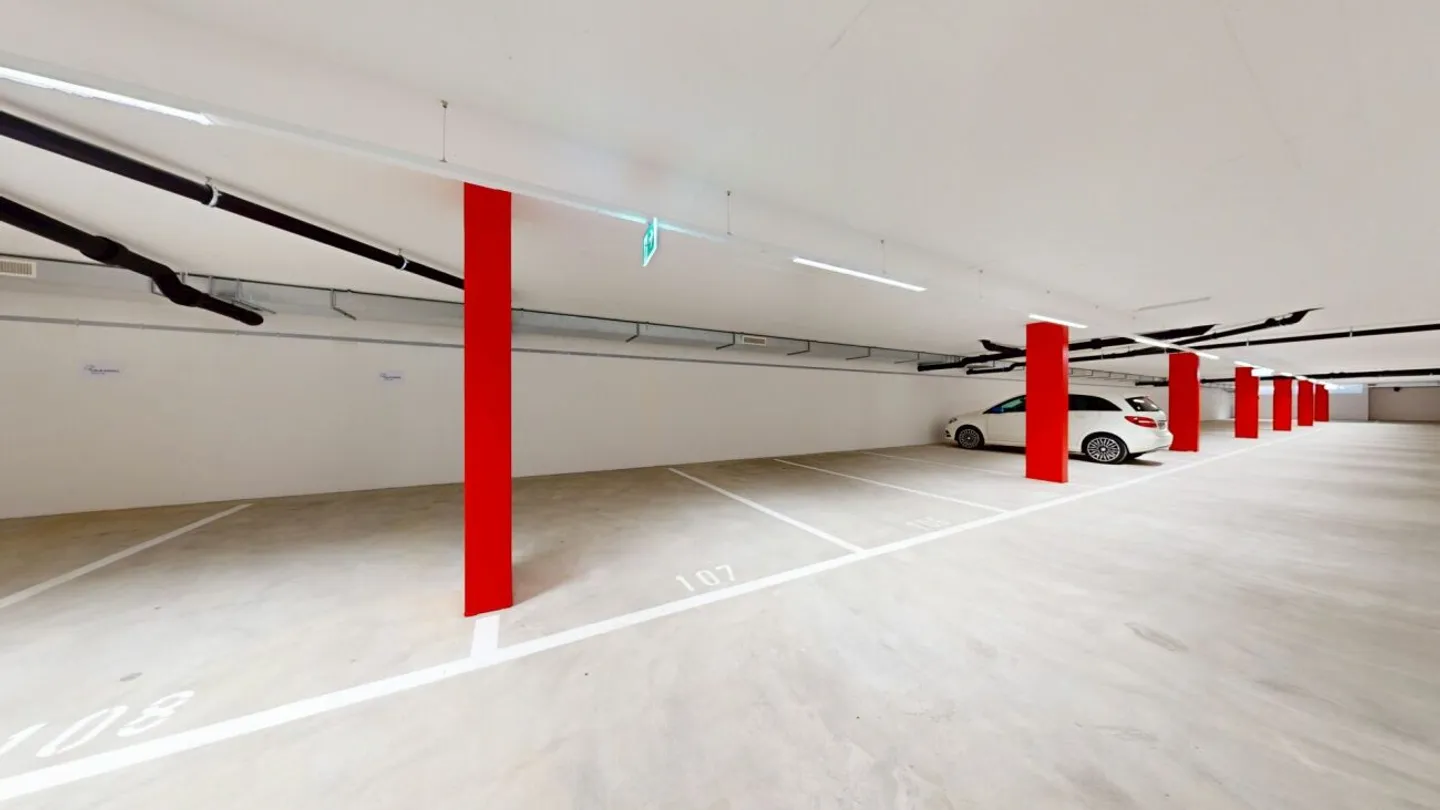 160 m² Success Location - Representative Commercial Space in Prime Location - Photo 11 of 13
