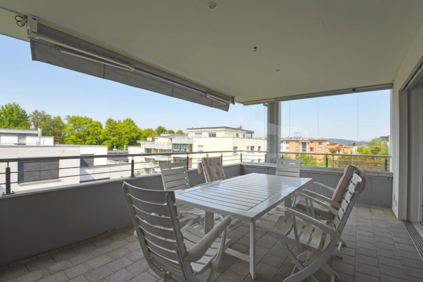 Grosszügige 5.5-Zimmer-Eigentumswohnung an zentraler Lage - Photo 6 of 13