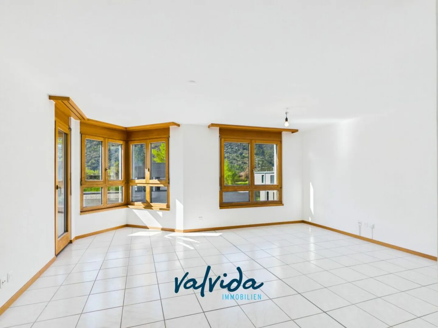 Appartamento attraente di 4,5 stanze a Raron - soleggiato, tranquillo, centrale, con garage - Foto 2 di 10