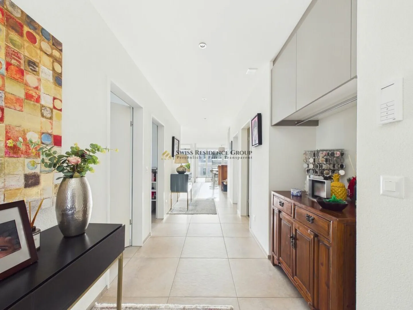 Stylish 4.5-Room Apartment - Photo 3 of 13