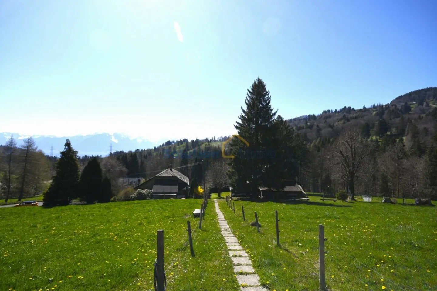 Chalet spacieux à rénover - Photo 9 sur 13