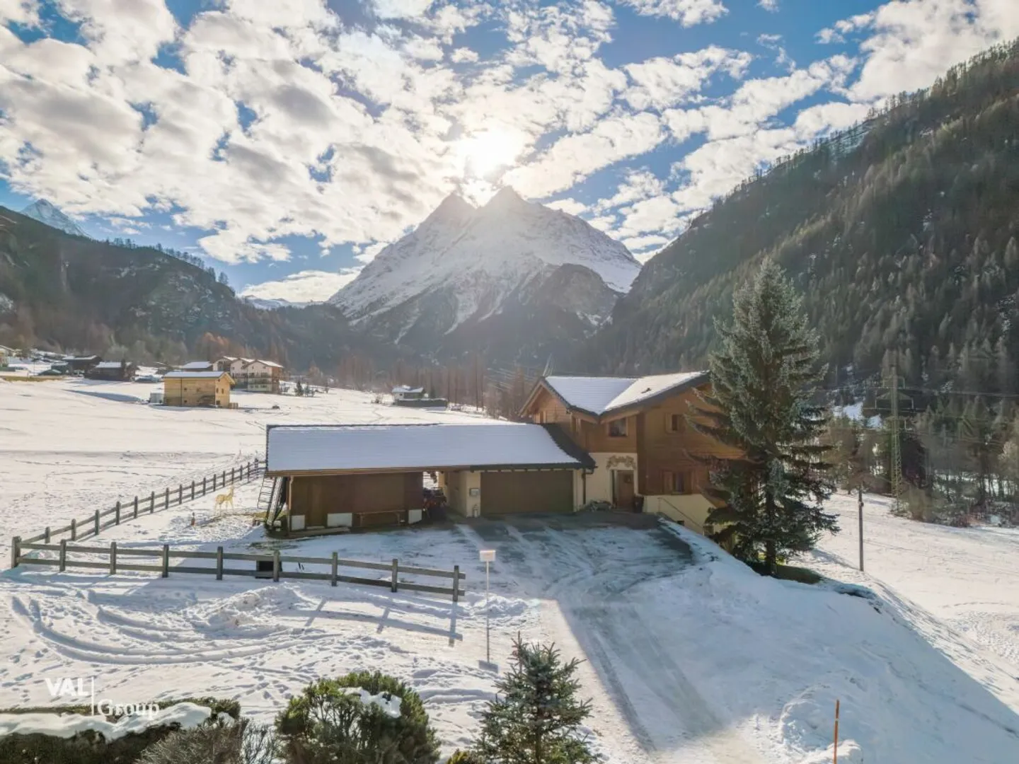 Magnificent apartment with spectacular view of the Dent Blanche - Photo 10 of 13