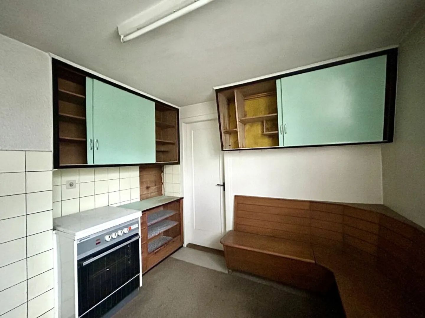 5.5-Room Single-Family House for Renovation and Design in Bettenhausen! - Photo 7 of 9